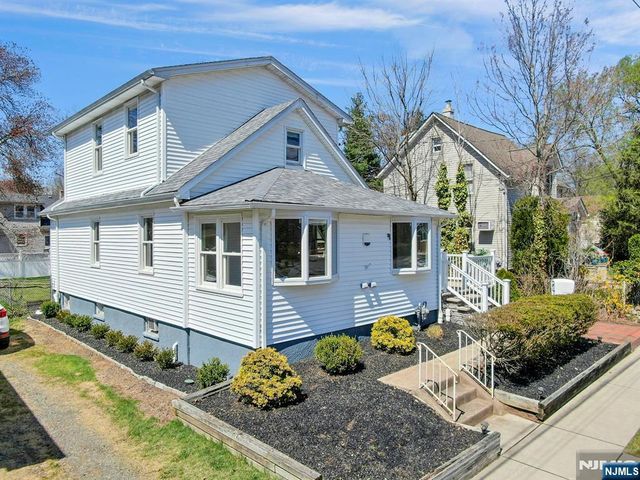 40 3rd Avenue, Westwood, NJ 07675