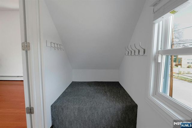 40 3rd Avenue, Westwood, NJ 07675