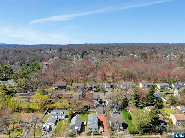 40 3rd Avenue, Westwood, NJ 07675