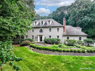 2 Raven Crest Drive, Bethel, CT 06801