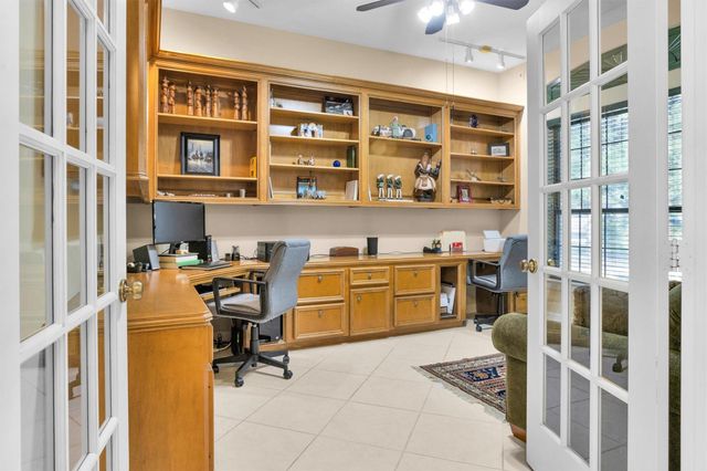 13117 Point Drive, Willis, TX 77318