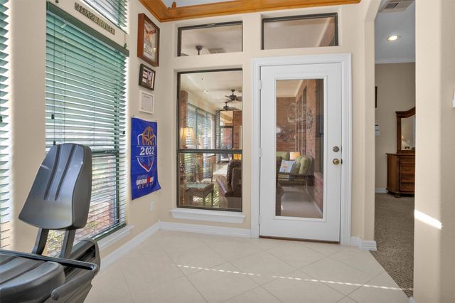 13117 Point Drive, Willis, TX 77318