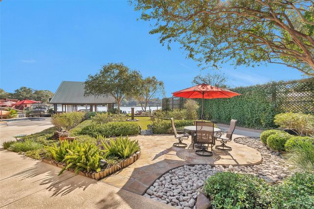 13117 Point Drive, Willis, TX 77318