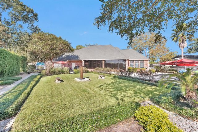 13117 Point Drive, Willis, TX 77318