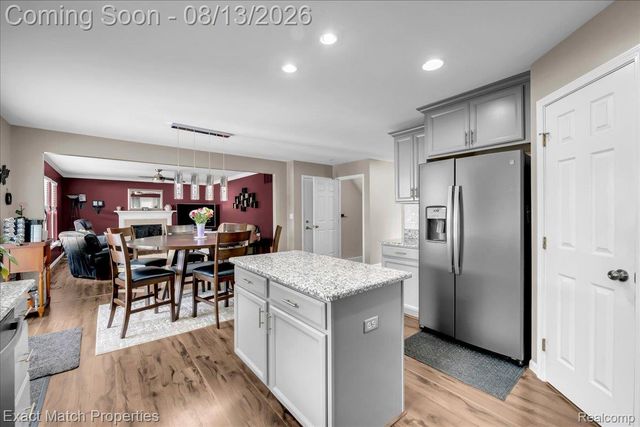 1633 Four Seasons Drive, Hartland Township, MI 48843