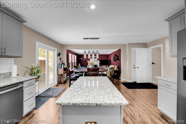 1633 Four Seasons Drive, Hartland Township, MI 48843