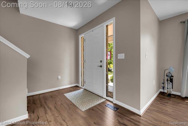 1633 Four Seasons Drive, Hartland Township, MI 48843