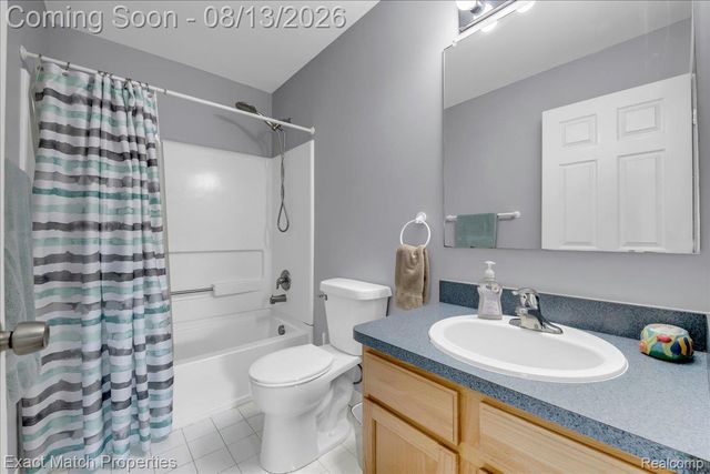 1633 Four Seasons Drive, Hartland Township, MI 48843