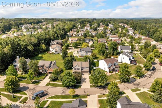 1633 Four Seasons Drive, Hartland Township, MI 48843