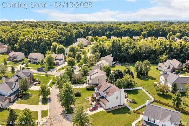 1633 Four Seasons Drive, Hartland Township, MI 48843