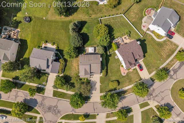 1633 Four Seasons Drive, Hartland Township, MI 48843