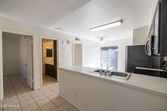 2440 E WALTANN Lane, Phoenix, AZ 85032