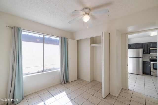 2440 E WALTANN Lane, Phoenix, AZ 85032
