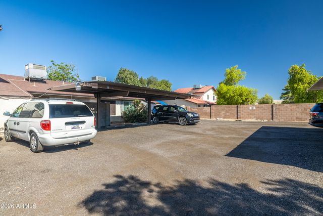 2440 E WALTANN Lane, Phoenix, AZ 85032