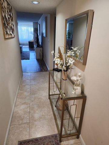 9655 N Belfort Cir 211, Tamarac, FL 33321