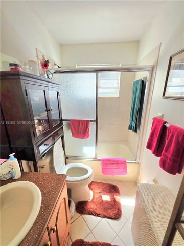 20317 NW 33rd Ave, Miami Gardens, FL 33056