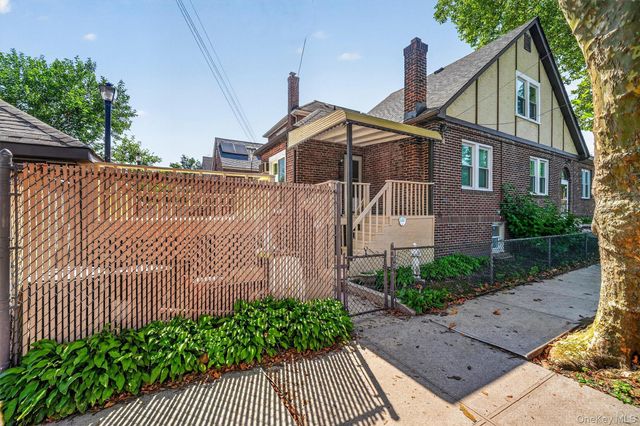 2400 Morgan Avenue, Bronx, NY 10469