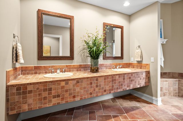 19890 M-60, Lockport Twp, MI 49093