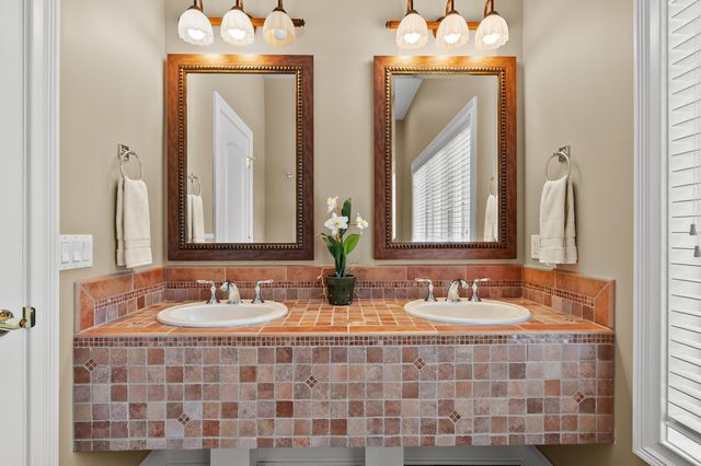 19890 M-60, Lockport Twp, MI 49093