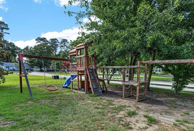 105 Pebble Dr., Myrtle Beach, SC 29588