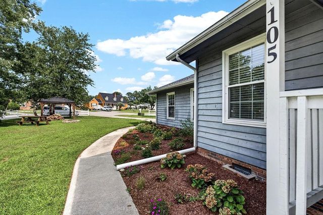 105 Pebble Dr., Myrtle Beach, SC 29588