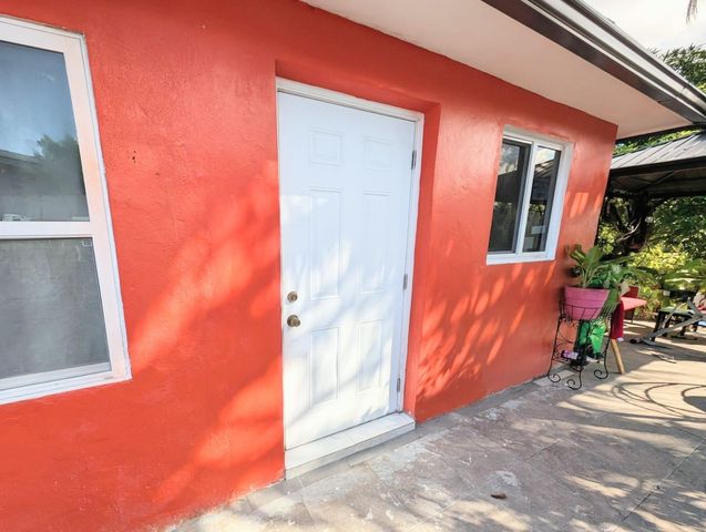 2534 NW 73rd Ave, Sunrise, FL 33313