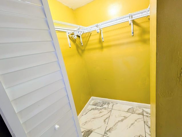 2534 NW 73rd Ave, Sunrise, FL 33313