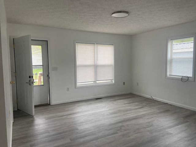 300 Tuffy Stull Road, Means, KY 40346