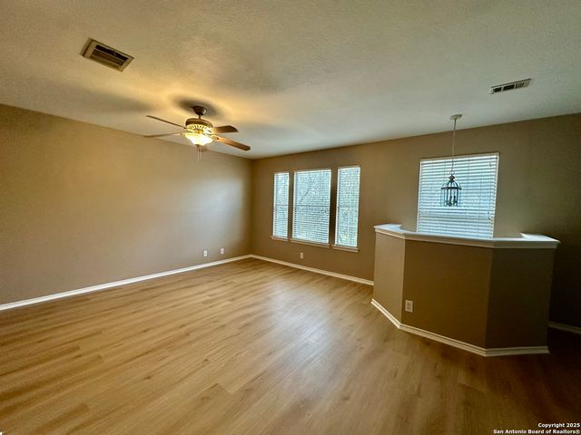 13722 Riverbank Pass, Helotes, TX 78023