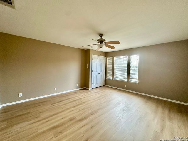 13722 Riverbank Pass, Helotes, TX 78023