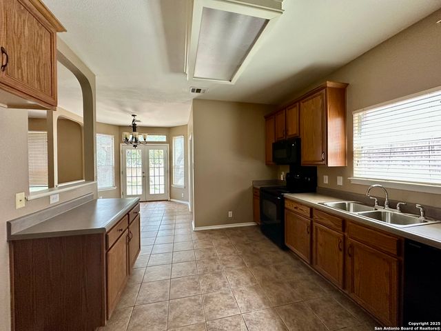 13722 Riverbank Pass, Helotes, TX 78023