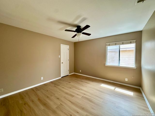 13722 Riverbank Pass, Helotes, TX 78023