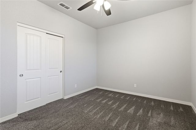 4686 E Old West Road, Kingman, AZ 86401