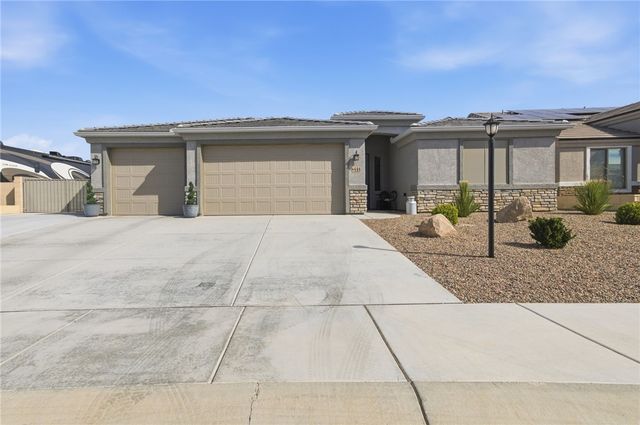 4686 E Old West Road, Kingman, AZ 86401