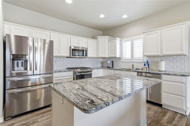 4686 E Old West Road, Kingman, AZ 86401