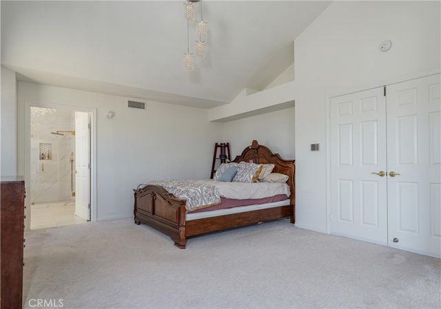 1011 S Mountcrest Court, Anaheim, CA 92808