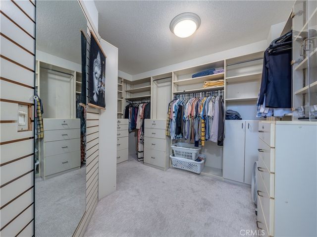 1011 S Mountcrest Court, Anaheim, CA 92808