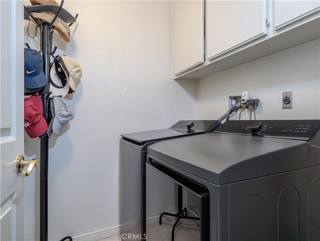 1011 S Mountcrest Court, Anaheim, CA 92808