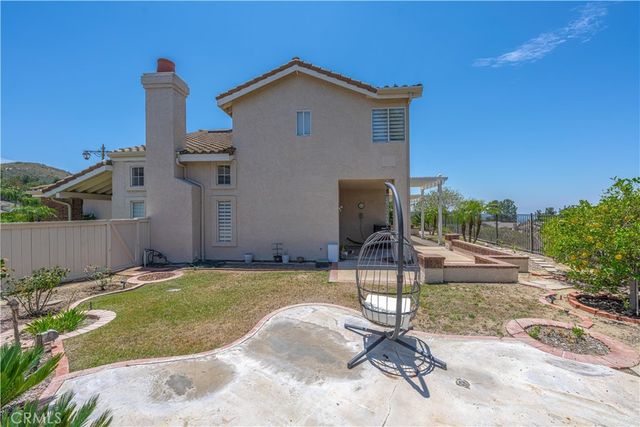1011 S Mountcrest Court, Anaheim, CA 92808