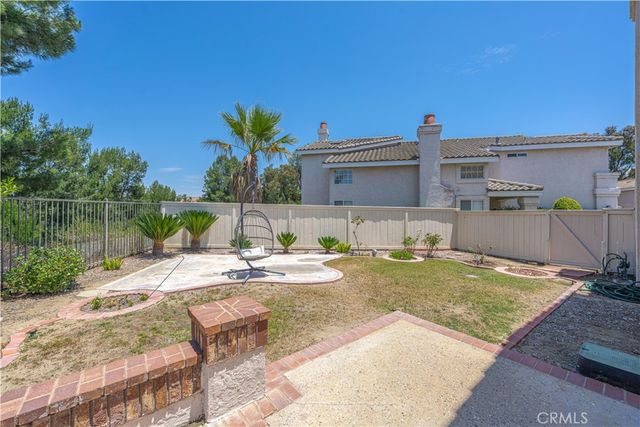 1011 S Mountcrest Court, Anaheim, CA 92808
