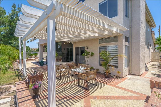 1011 S Mountcrest Court, Anaheim, CA 92808