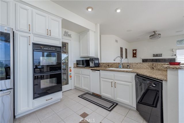 1011 S Mountcrest Court, Anaheim, CA 92808