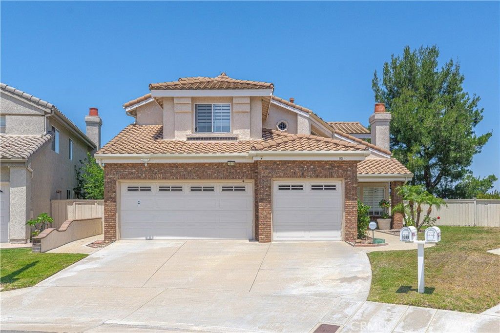 1011 S Mountcrest Court, Anaheim, CA 92808