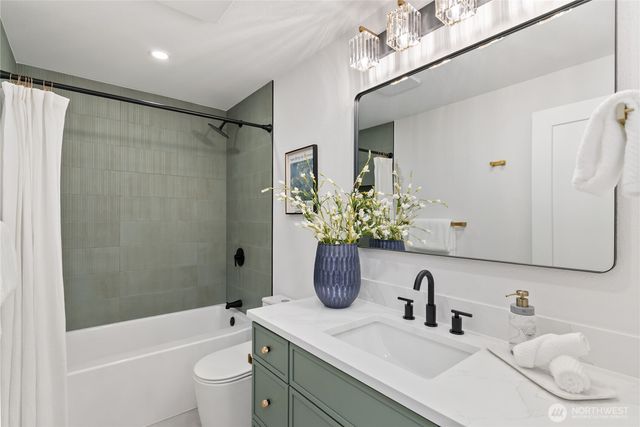 9548 3rd Avenue NW, Seattle, WA 98117