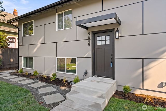 9548 3rd Avenue NW, Seattle, WA 98117