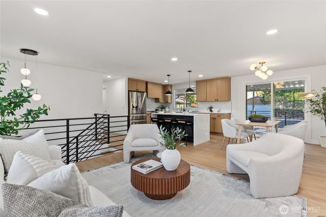 9548 3rd Avenue NW, Seattle, WA 98117