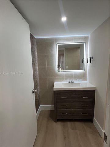 17021 N Bay Rd 124, Sunny Isles Beach, FL 33160