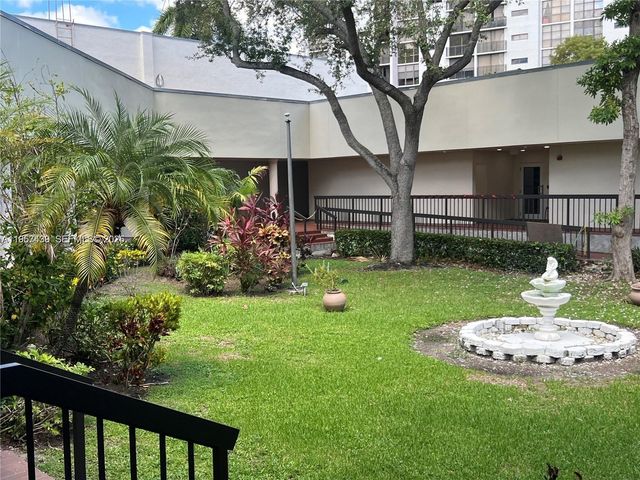 17021 N Bay Rd 124, Sunny Isles Beach, FL 33160