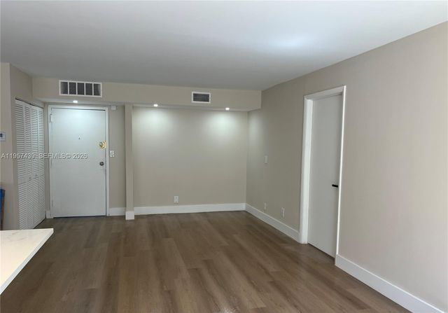 17021 N Bay Rd 124, Sunny Isles Beach, FL 33160