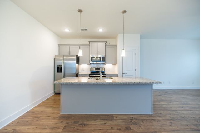 1050 Sweetleaf Dr, Franklin, TN 37064